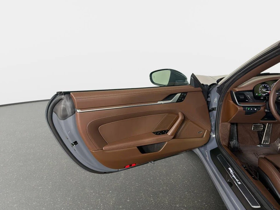 2026 Porsche 992 Targa 4 & 4S - Image 28 of 31
