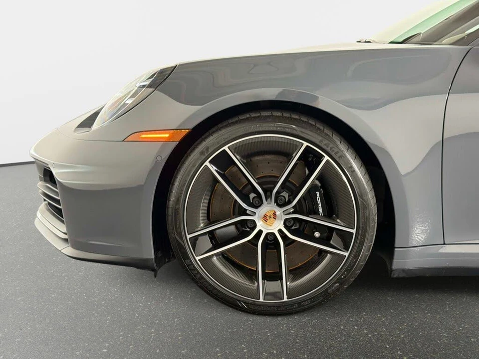 2026 Porsche 992 Targa 4 & 4S - Image 13 of 31