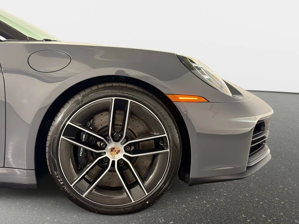 2026 Porsche 992 Targa 4 & 4S - Image 22 of 31