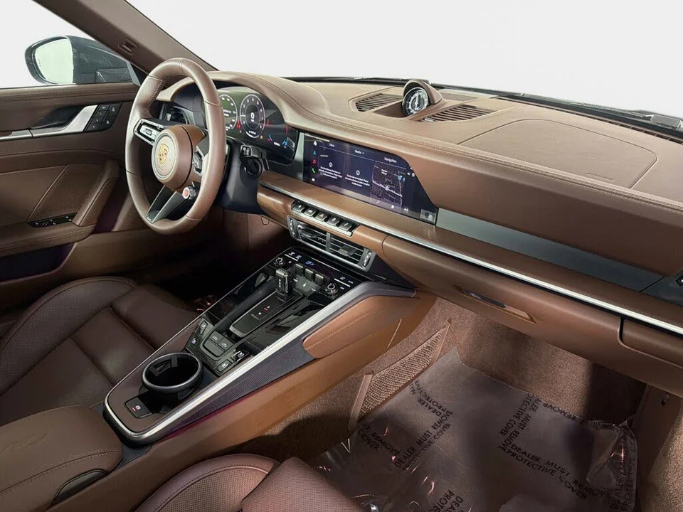 2026 Porsche 992 Targa 4 & 4S - Image 27 of 31