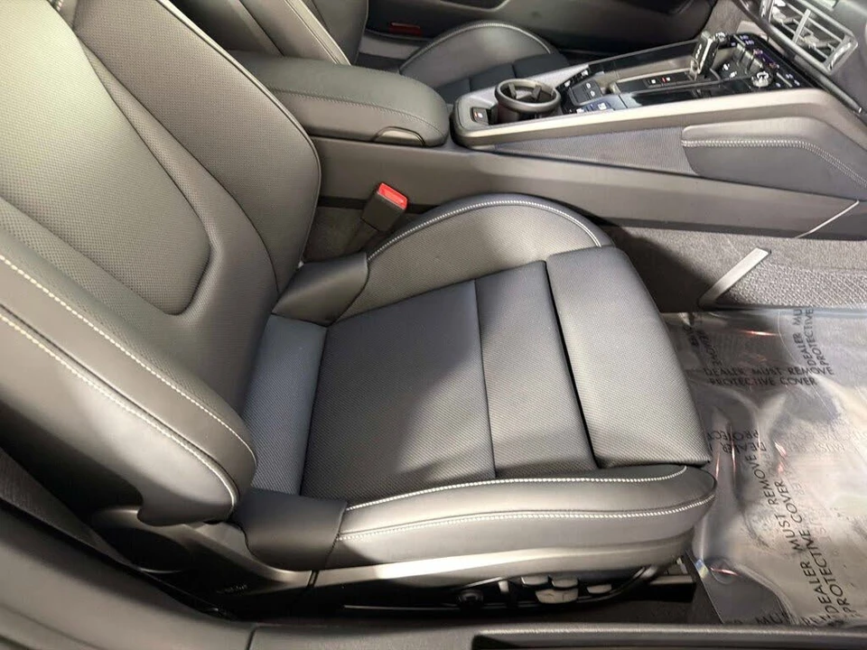 2026 Porsche 992 Targa 4 & 4S - Image 23 of 31