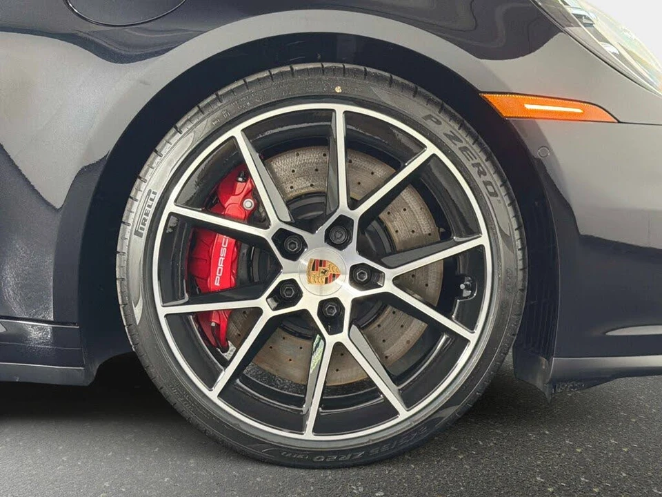 2026 Porsche 992 Targa 4 & 4S - Image 19 of 31
