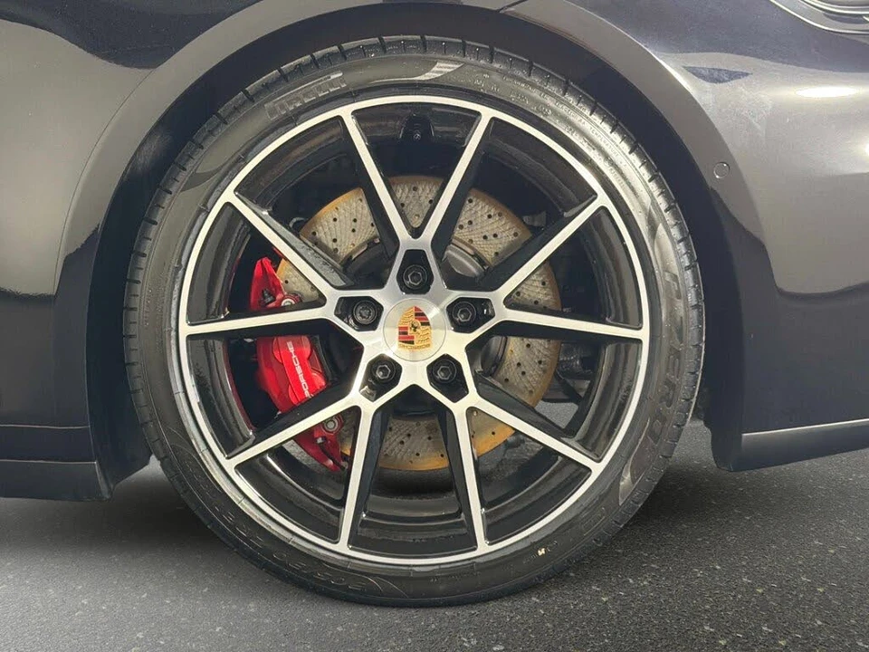 2026 Porsche 992 Targa 4 & 4S - Image 13 of 31