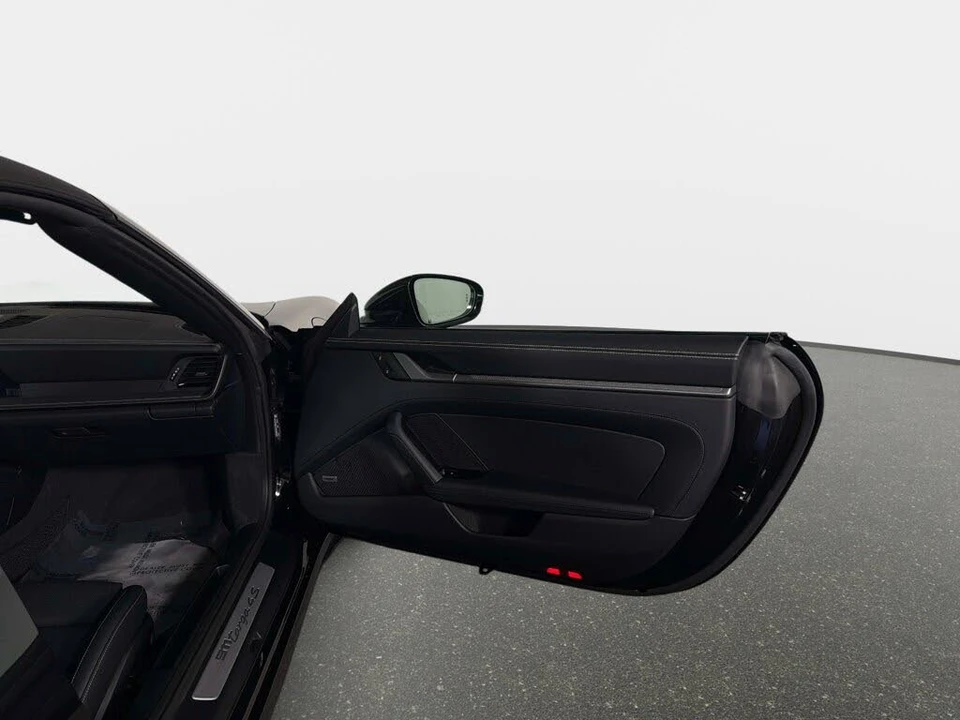 2026 Porsche 992 Targa 4 & 4S - Image 21 of 31