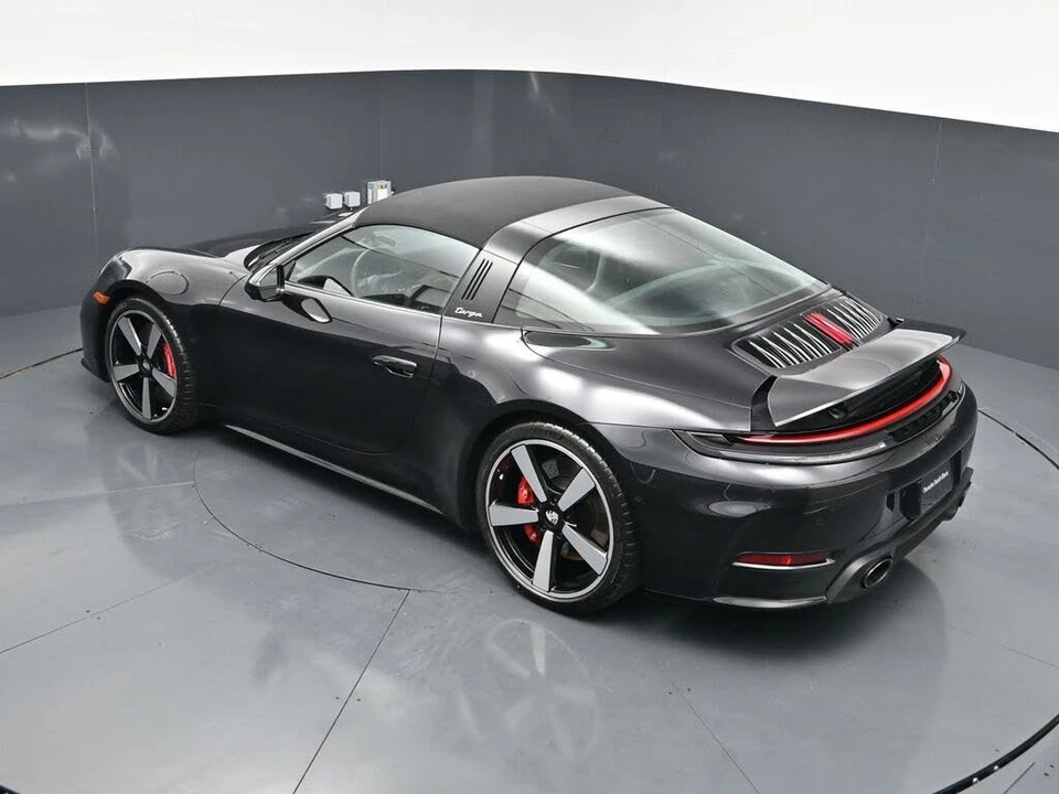 2026 Porsche 992 Targa 4 & 4S - Image 14 of 31