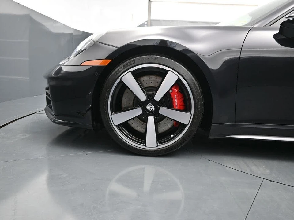 2026 Porsche 992 Targa 4 & 4S - Image 6 of 31
