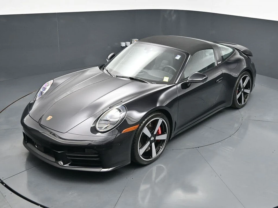 2026 Porsche 992 Targa 4 & 4S - Image 12 of 31