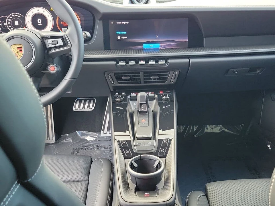 2026 Porsche 992 Targa 4 & 4S - Image 22 of 31