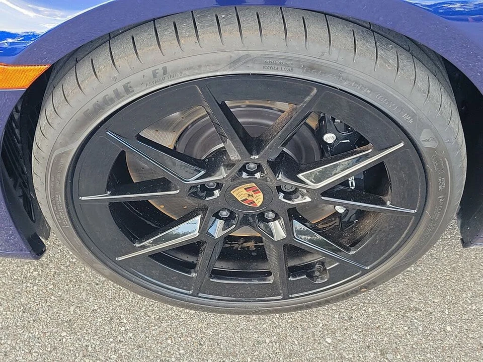 2026 Porsche 992 Targa 4 & 4S - Image 12 of 31