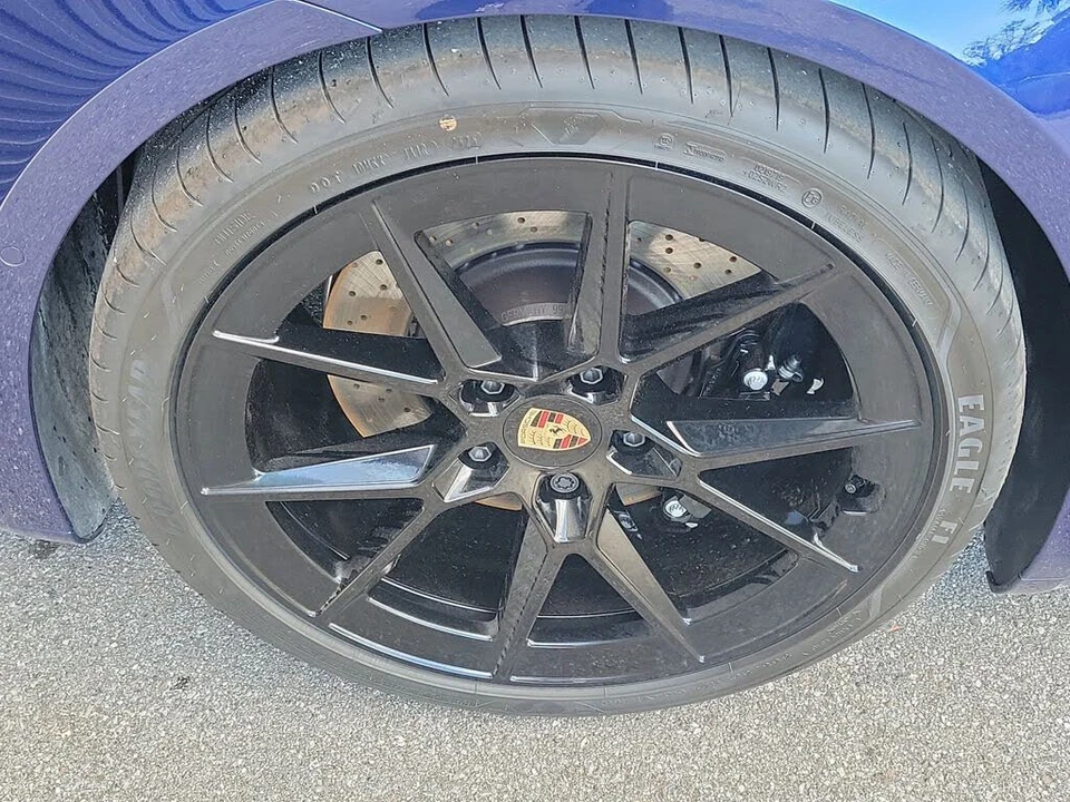 2026 Porsche 992 Targa 4 & 4S - Image 14 of 31