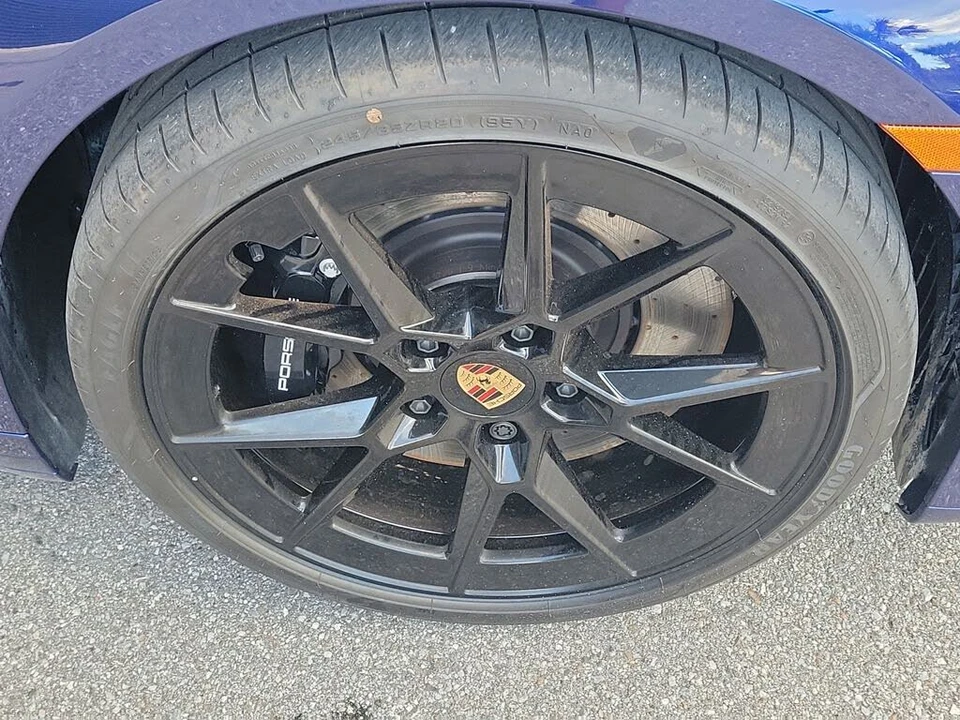 2026 Porsche 992 Targa 4 & 4S - Image 13 of 31
