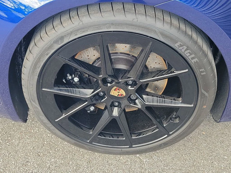 2026 Porsche 992 Targa 4 & 4S - Image 11 of 31