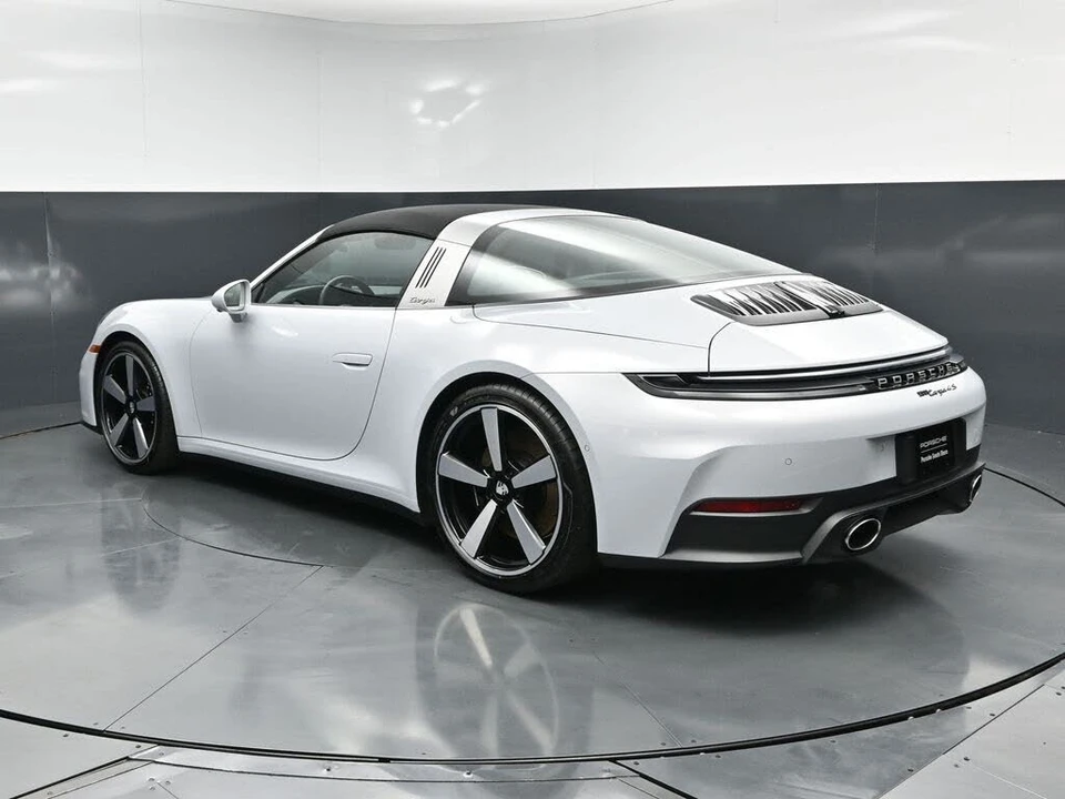 2026 Porsche 992 Targa 4 & 4S - Image 3 of 31