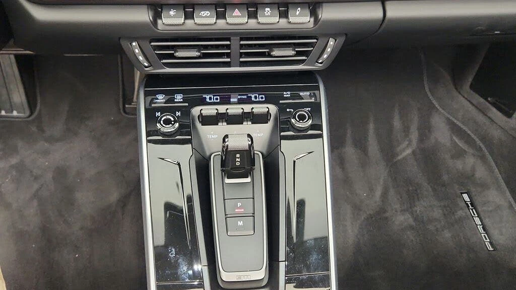 2026 Porsche 992 Targa 4 & 4S - Image 19 of 31