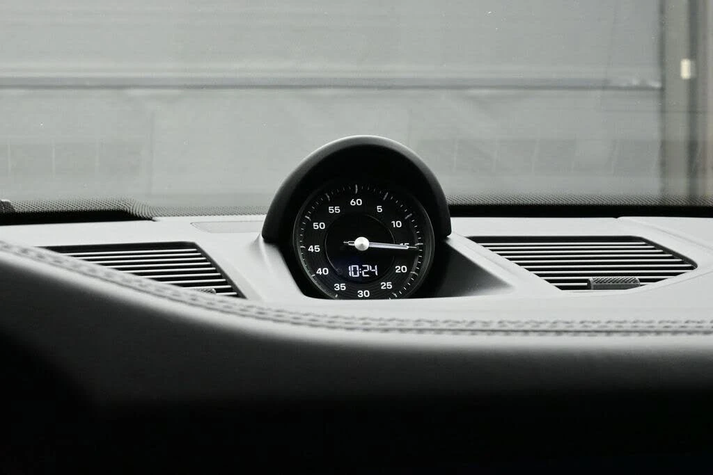 2026 Porsche 992 Targa 4 & 4S - Image 12 of 30