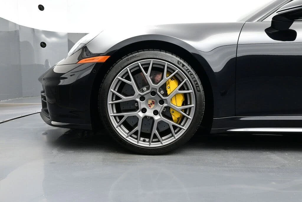 2026 Porsche 992 Targa 4 & 4S - Image 6 of 30