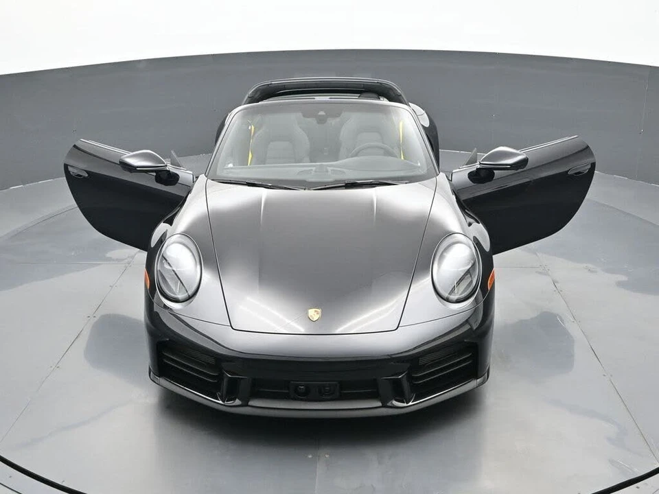 2026 Porsche 992 Targa 4 & 4S - Image 28 of 30