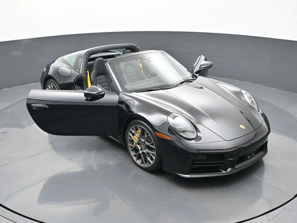 2026 Porsche 992 Targa 4 & 4S - Image 29 of 30
