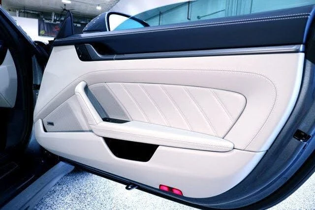 2026 Porsche 992 Targa 4 & 4S - Image 27 of 31