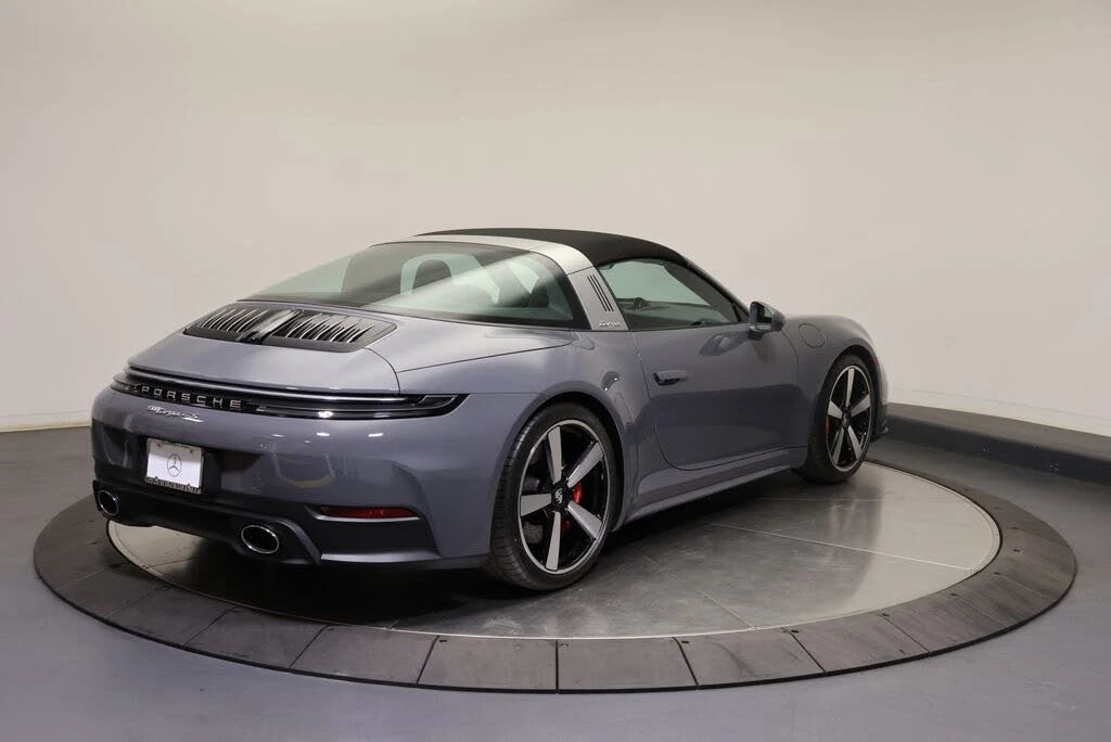 2026 Porsche 992 Targa 4 & 4S - Image 7 of 31