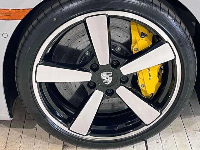 2026 Porsche 992 Targa 4 & 4S - Image 12 of 31