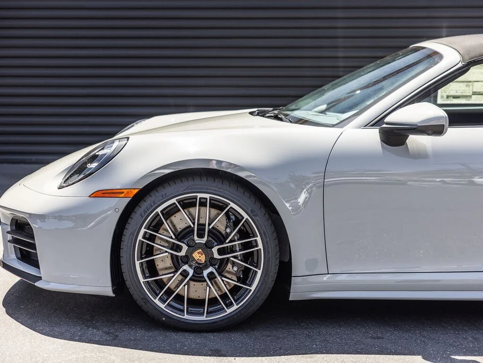 2026 Porsche 992 Targa 4 & 4S - Image 26 of 30