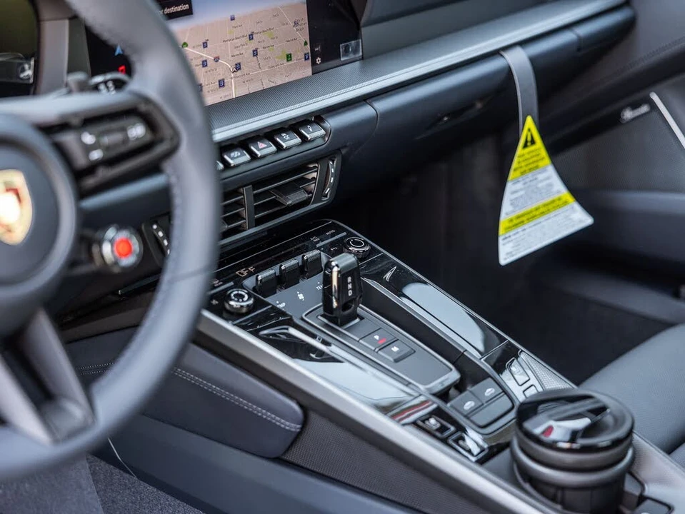 2026 Porsche 992 Targa 4 & 4S - Image 14 of 30