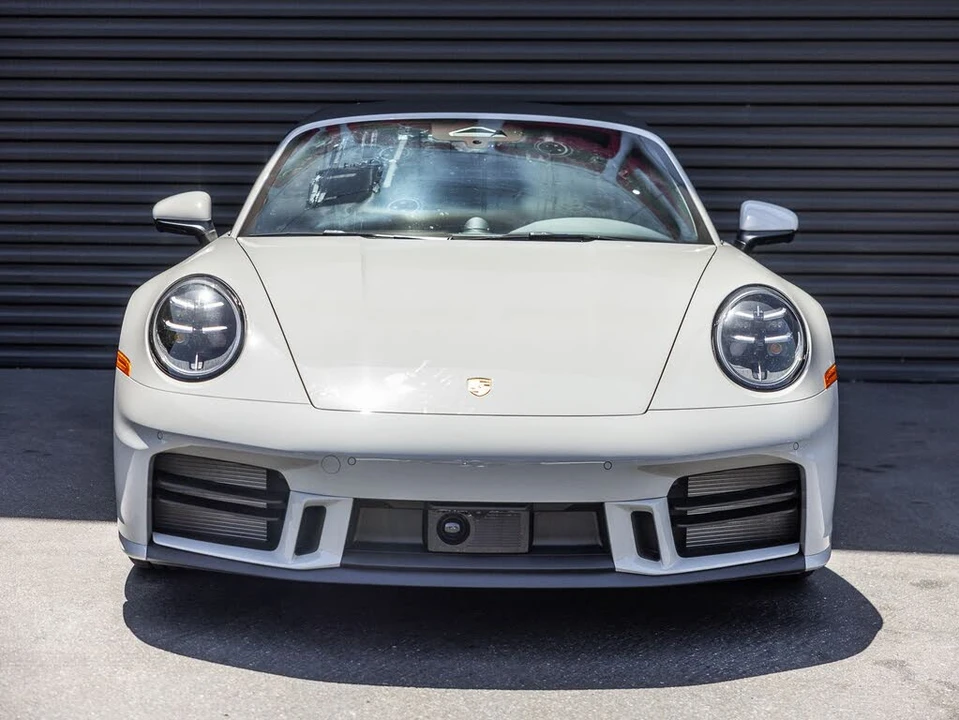 2026 Porsche 992 Targa 4 & 4S - Image 7 of 30