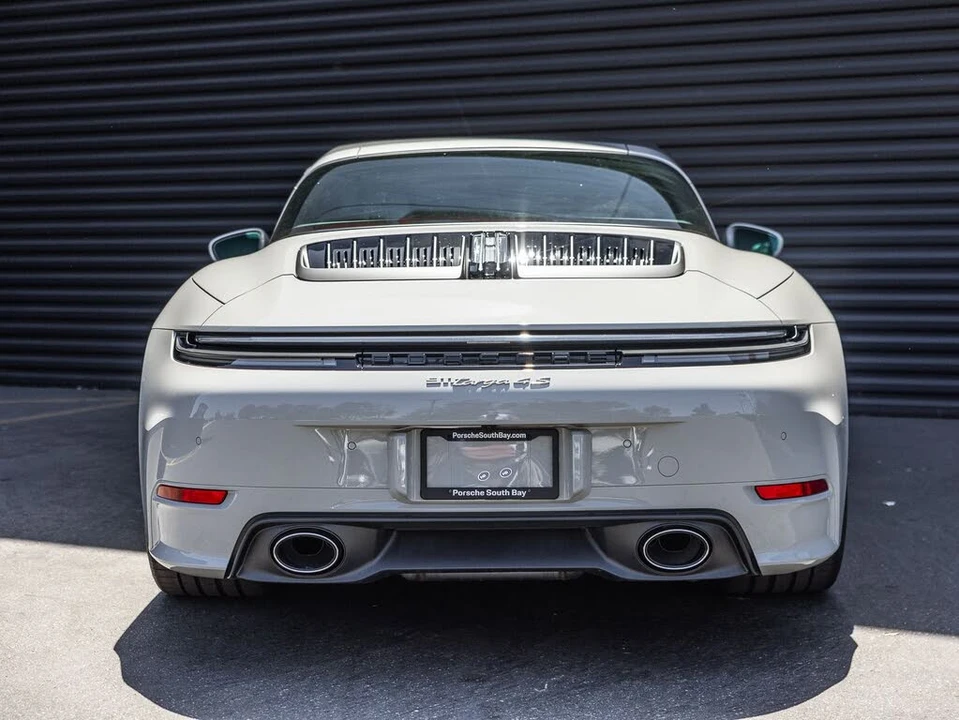 2026 Porsche 992 Targa 4 & 4S - Image 9 of 30