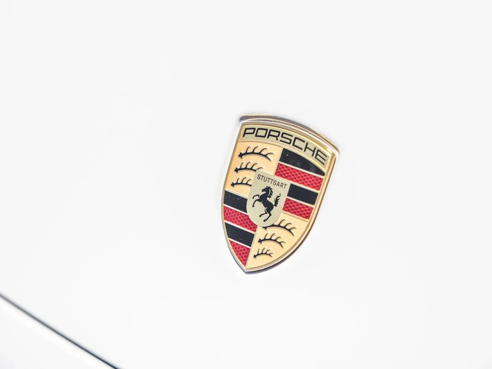2026 Porsche 992 Targa 4 & 4S - Image 27 of 30