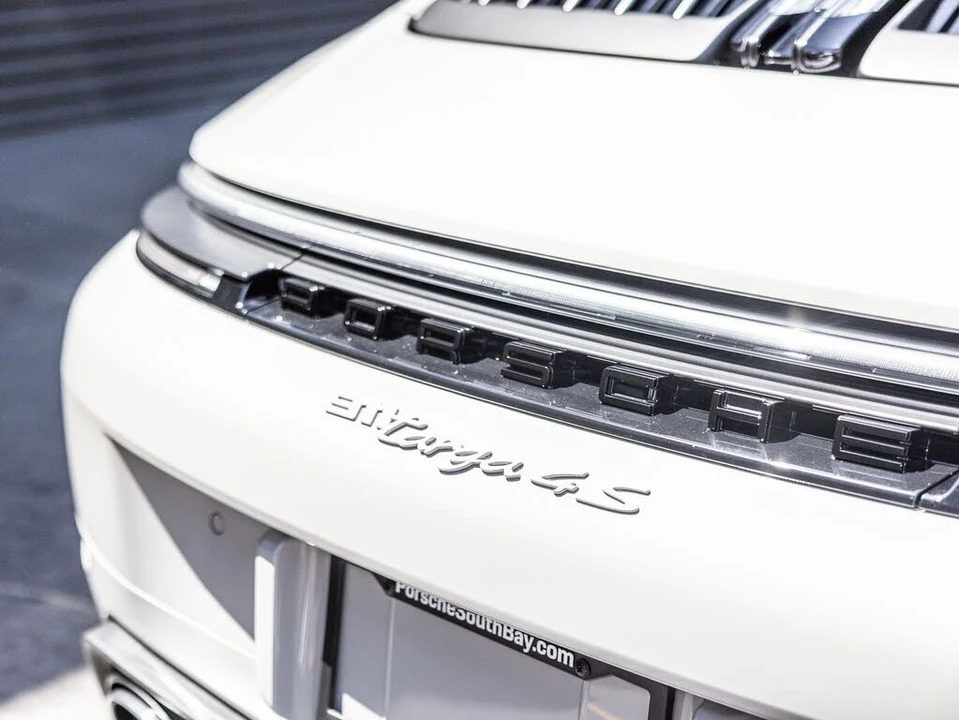 2026 Porsche 992 Targa 4 & 4S - Image 25 of 30
