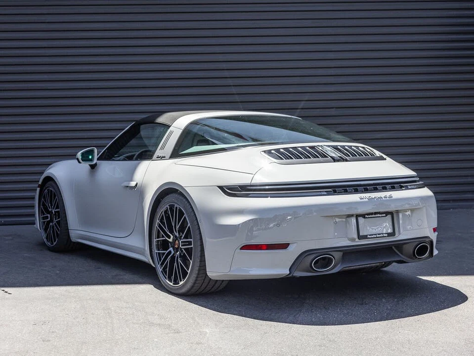 2026 Porsche 992 Targa 4 & 4S - Image 3 of 30