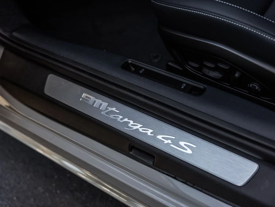 2026 Porsche 992 Targa 4 & 4S - Image 16 of 30