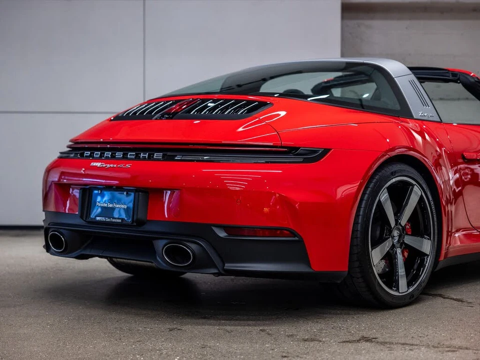 2026 Porsche 992 Targa 4 & 4S - Image 25 of 31