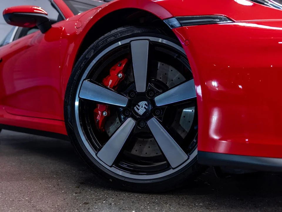 2026 Porsche 992 Targa 4 & 4S - Image 17 of 31