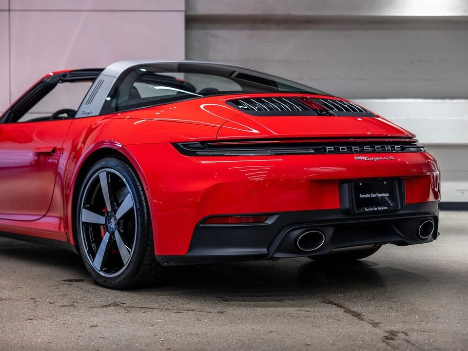 2026 Porsche 992 Targa 4 & 4S - Image 24 of 31