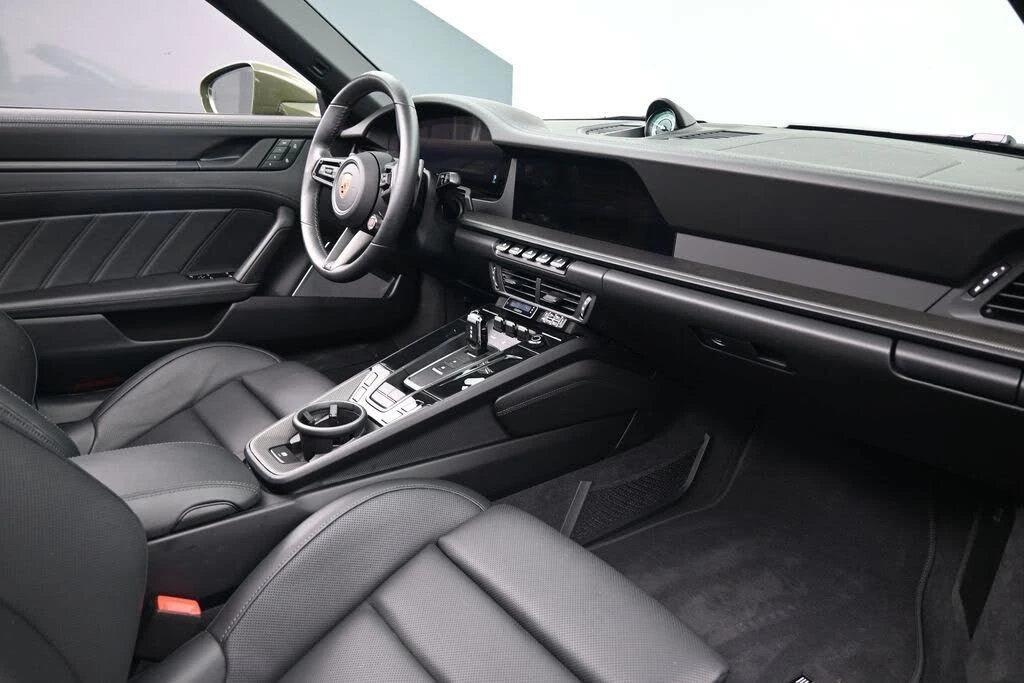 2026 Porsche 992 Targa 4 & 4S - Image 12 of 31