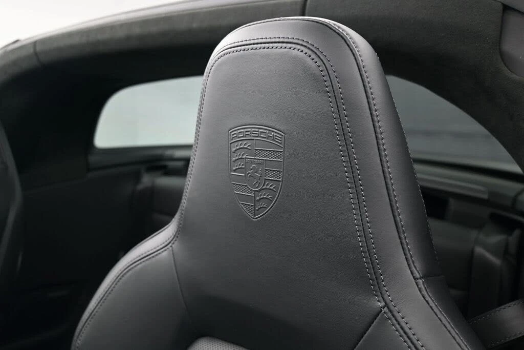2026 Porsche 992 Targa 4 & 4S - Image 15 of 31