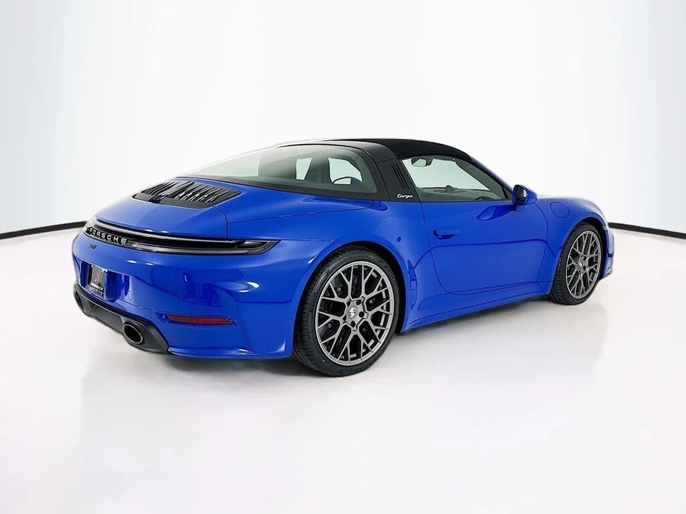 2026 Porsche 992 Targa 4 & 4S - Image 9 of 31