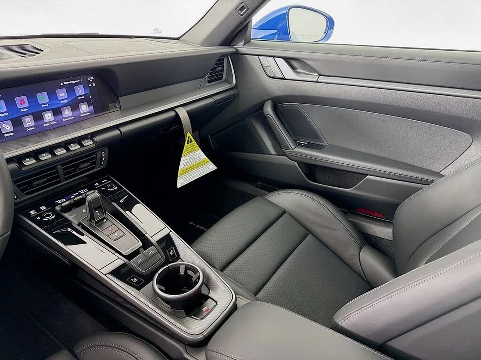 2026 Porsche 992 Targa 4 & 4S - Image 25 of 31
