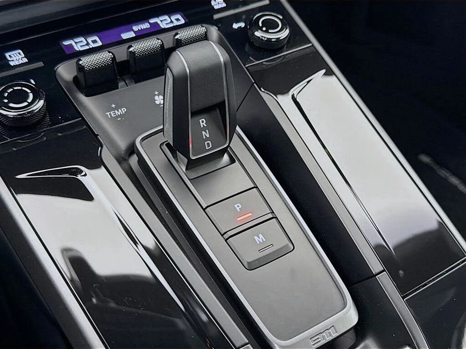 2026 Porsche 992 Targa 4 & 4S - Image 21 of 31
