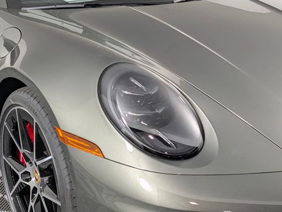 2026 Porsche 992 Targa 4 & 4S - Image 15 of 31