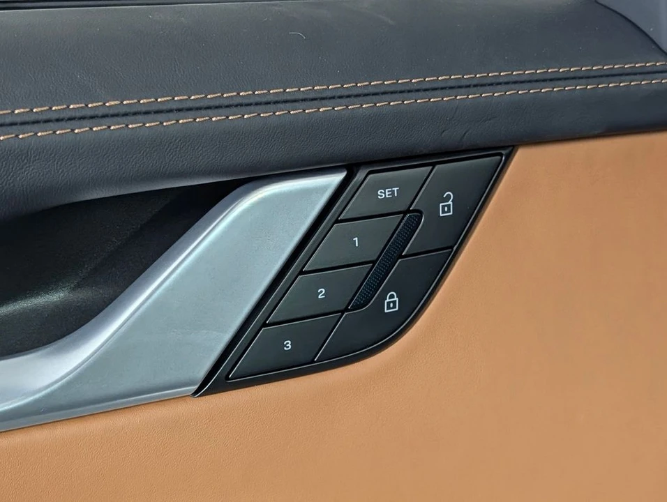 2026 Porsche 992 Targa 4 & 4S - Image 25 of 31