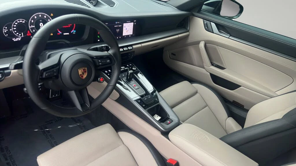 2026 Porsche 992 Targa 4 & 4S - Image 16 of 31