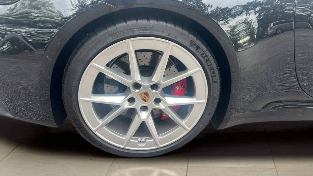 2026 Porsche 992 Targa 4 & 4S - Image 22 of 31