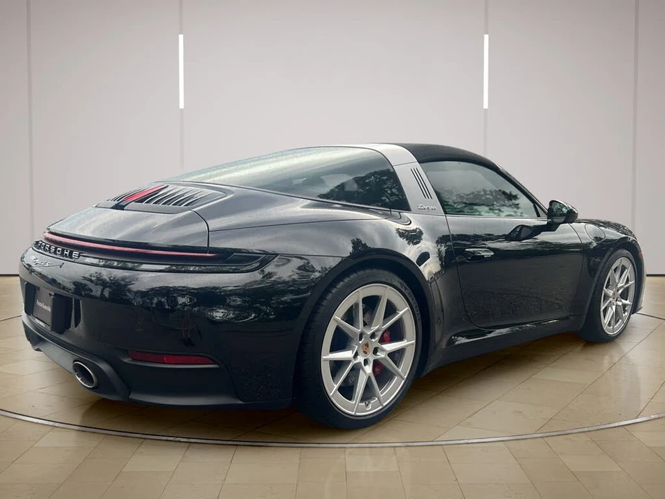 2026 Porsche 992 Targa 4 & 4S - Image 7 of 31