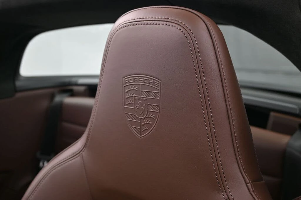 2026 Porsche 992 Targa 4 & 4S - Image 15 of 31