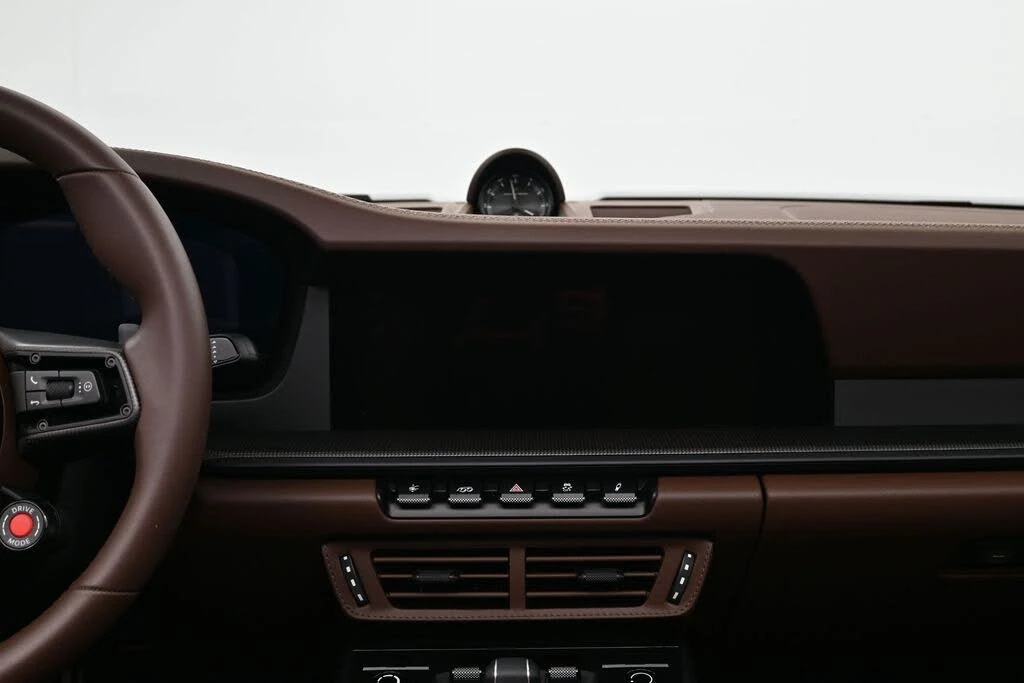 2026 Porsche 992 Targa 4 & 4S - Image 9 of 31