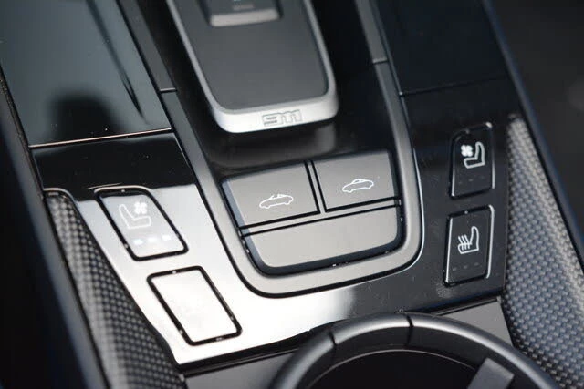 2026 Porsche 992 Targa 4 & 4S - Image 26 of 31