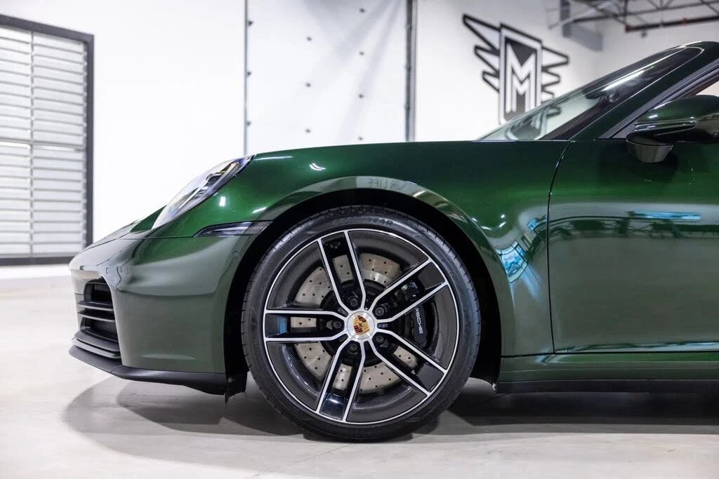 2026 Porsche 992 Targa 4 & 4S - Image 17 of 31